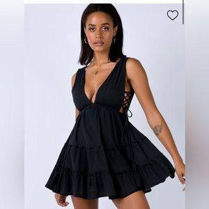 Black flowy Princess Polly dress.